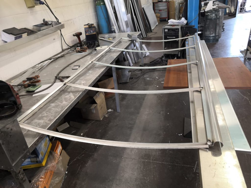 lavorazione pensilina Electra